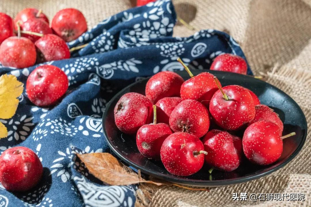 这四种水果煮着吃,降脂降压、润肺通便,提升免疫力