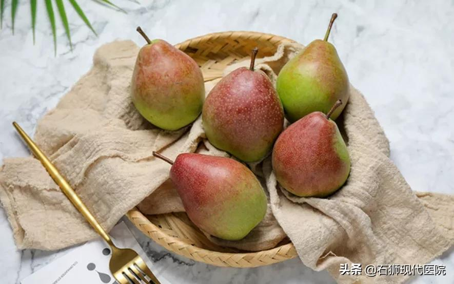 这四种水果煮着吃,降脂降压、润肺通便,提升免疫力